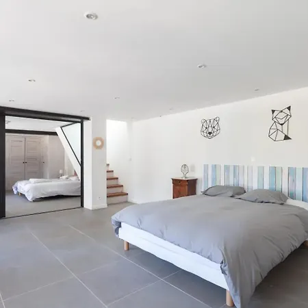 Feriehus La Petite Lezardiere *